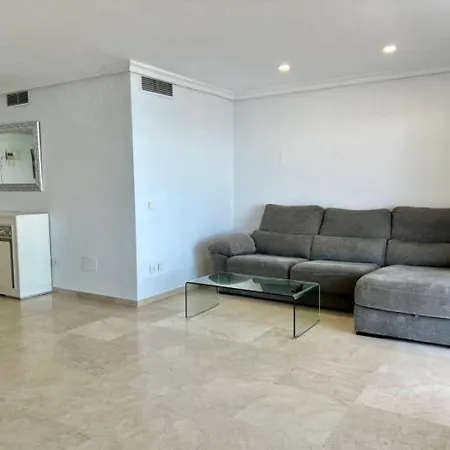 Vip Dominion Apartment Estepona